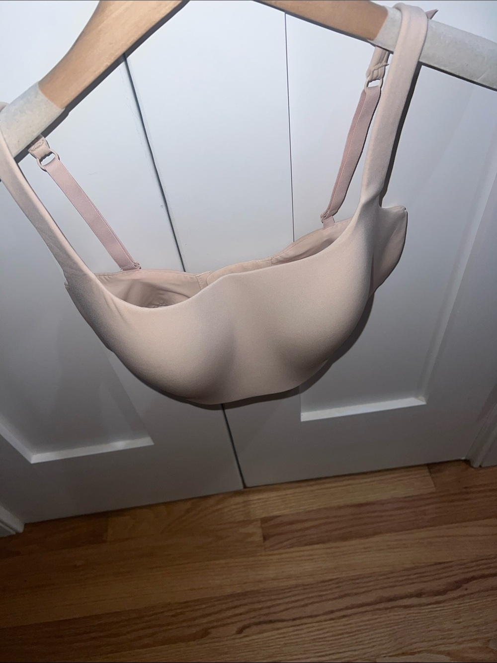 Victoria’s Secret Body by Victoria Wireless Scoop Bra NWT
